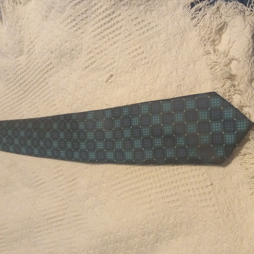 Mens versa tie